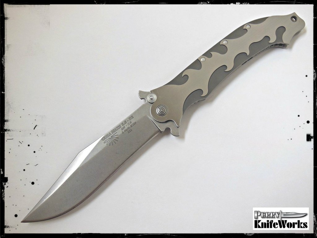 Camillus Cuda Maxx 5.5 Framelock Flipper Knife (Stonewash
