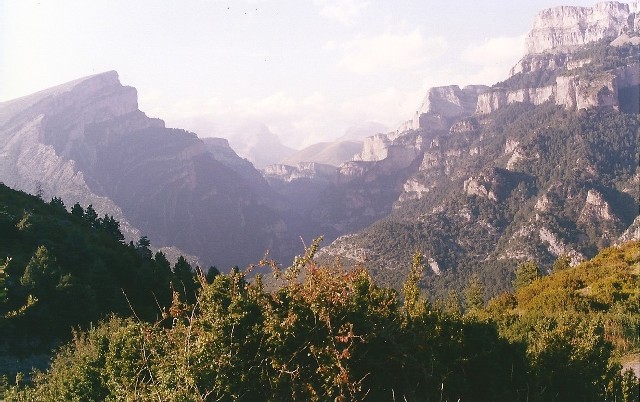Pirineos (Huesca). Parque Nacional de Ordesa y Monte Perdido. Rutas a pie. - De viaje por España (50)