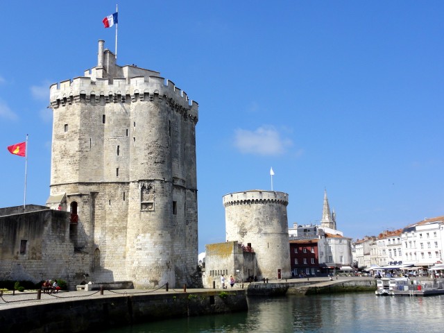 13. La Rochelle, Saint Emillion, Castets. - De viaje por Francia: diarios, viajes y excursiones en coche. (1)