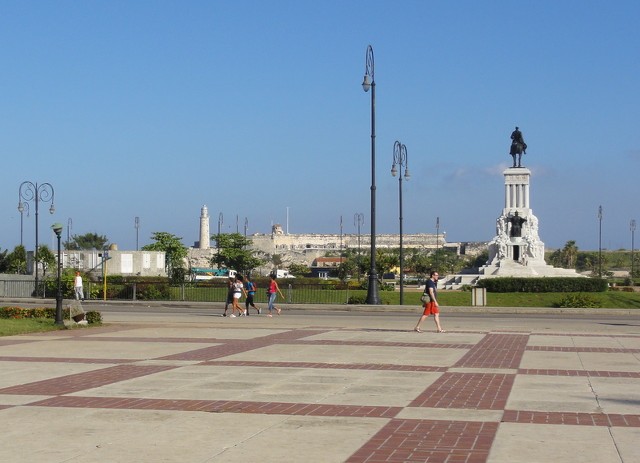 La Habana. Museo de la Revolución, Malecón, Vedado y Cabaret Tropicana. - Cuba. Diez días de enero. (3)