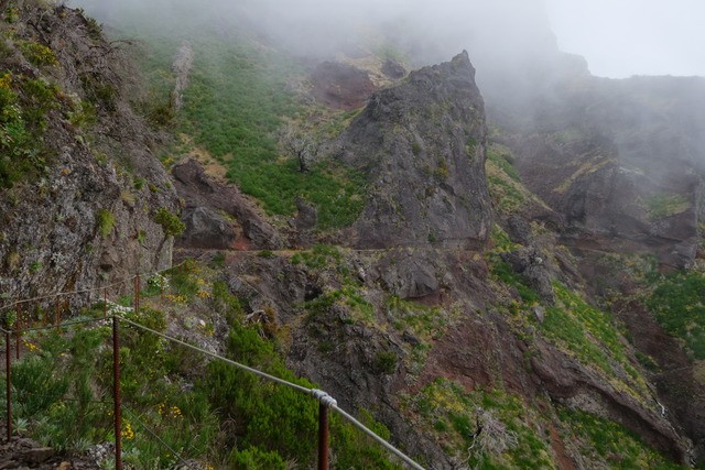MIRADOR PICO DOS BARCELOS - EIRA DO SERRADO - PICOS AREEIRO/RUIVO (ruta a pie). - Madeira. Los grandes paisajes de una pequeña isla. (24)