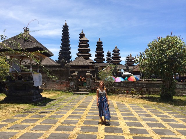 Un Mes Por Tierras Asiáticas (finalizado) - Blogs de Asia - Monkey Forest, Templo Besakih y llegada a KUTA. (10)
