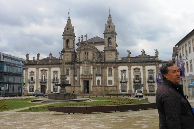 Oporto y alrededores en 5 días - Blogs de Portugal - Tercer día: Braga y Guimaraes. (6)