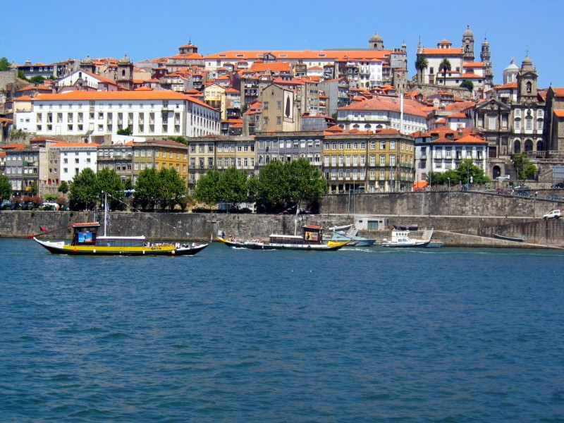 PORTUGAL, ¡QUÉ BONITO ES Y QUÉ CERCA ESTÁ! - Blogs de Portugal - OPORTO (2)