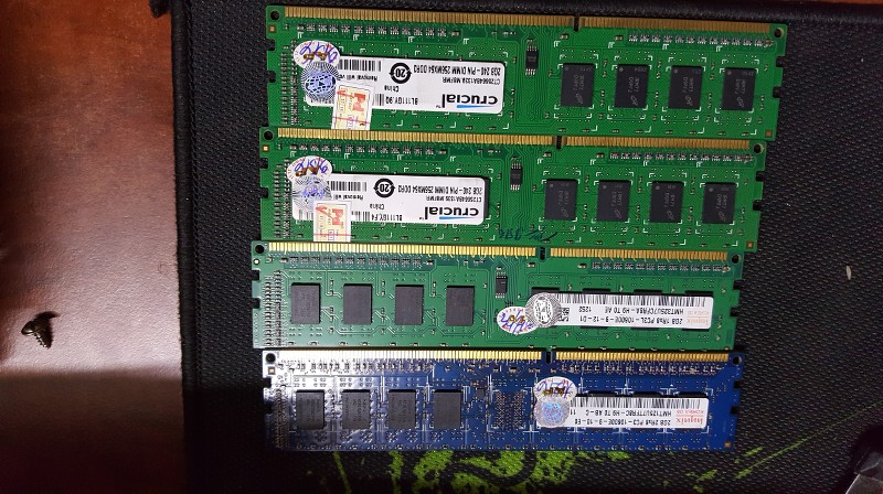 E8500,GT440,GT240,RAM 2GB/4GB DDR3,PSU