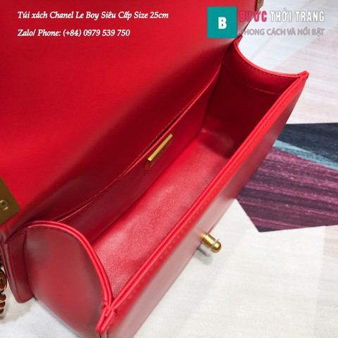Túi xách Chanel Boy viền xích siêu cấp da cá đuối 25cm màu đỏ vân  - A67086