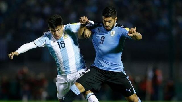 Argentina empató 0-0 ante Uruguay y se mantiene en zona de repechaje