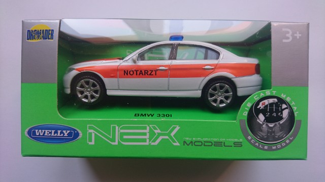 WELLY BMW 330i POLICE 1:34 DIE CAST METAL MODEL NEW IN BOX POLIZEI
