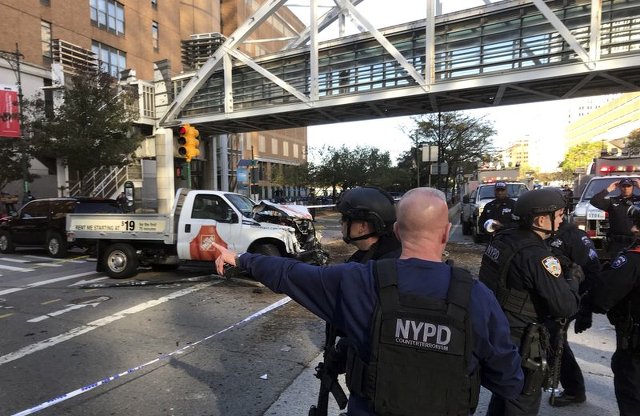 Ataque cerca del WTC de NY deja al menos ocho muertos